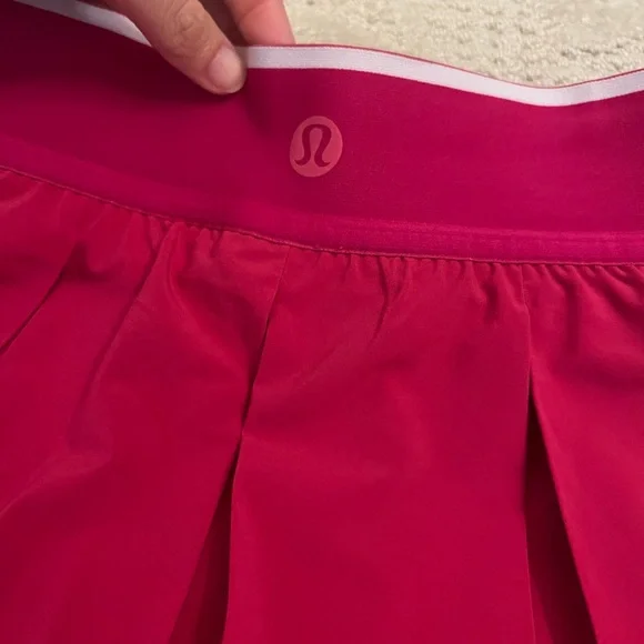 Lululemon Box Pleat Skirt in Passionate Pink size 4 NWOT - Picture 7 of 11